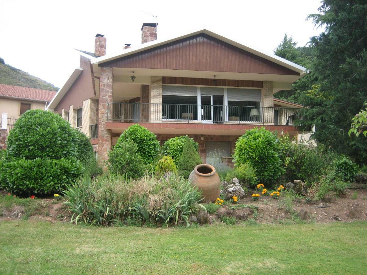 Casa De Julio Marroquin Villa Pradoluengo Eksteriør bilde