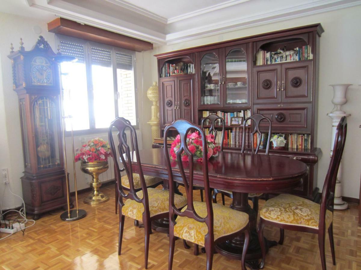 Casa De Julio Marroquin Villa Pradoluengo Eksteriør bilde